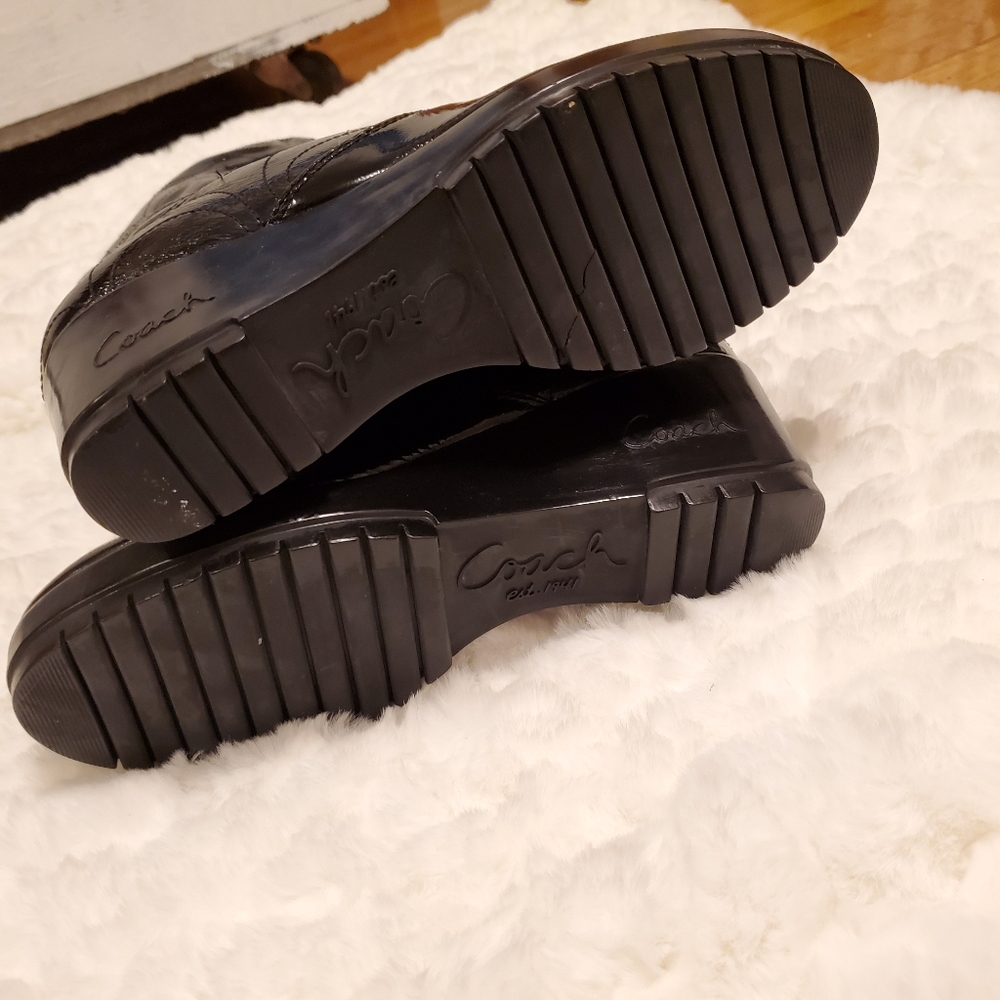 COACH Signature Ladies Boots - Picture 3 of 13